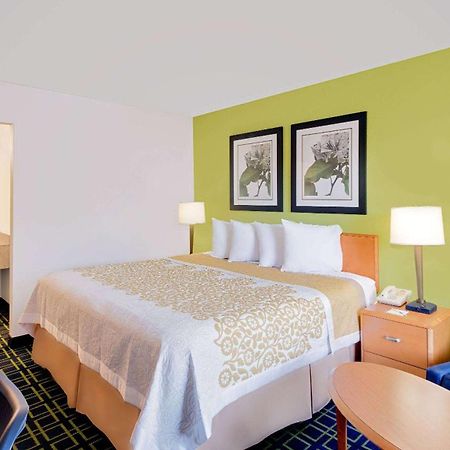 Days Inn By Wyndham Easton Eksteriør bilde