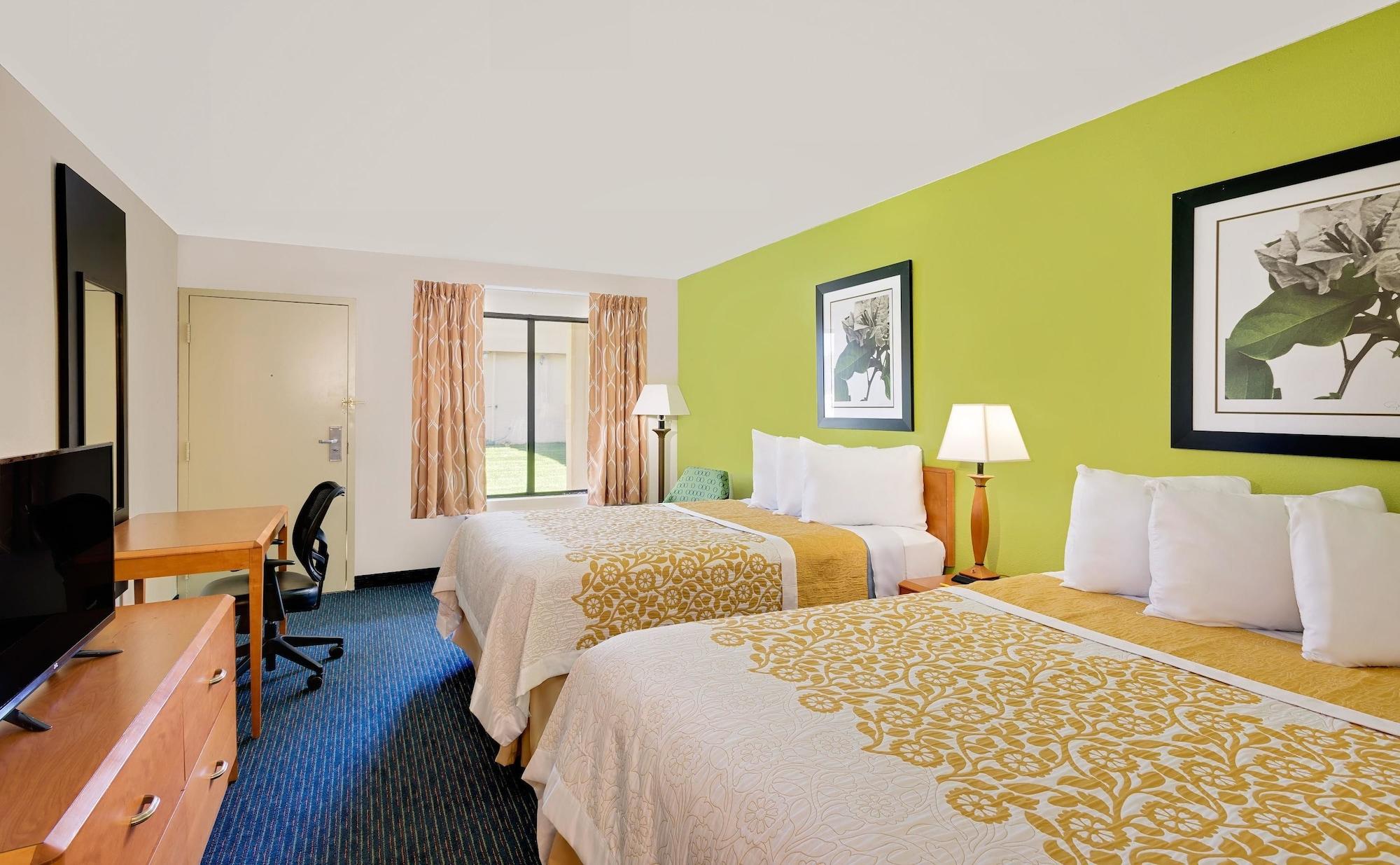 Days Inn By Wyndham Easton Eksteriør bilde